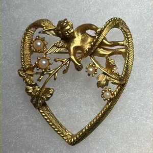 Leslie block angel heart pin